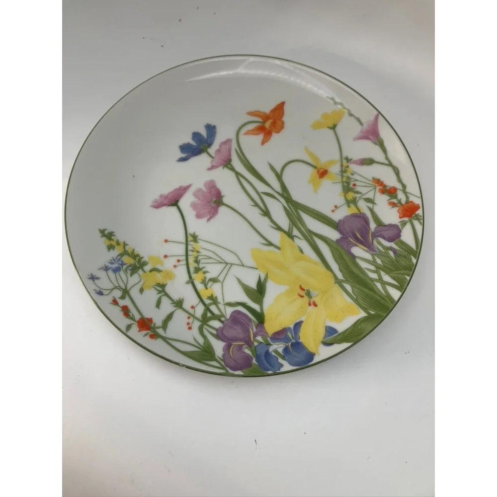 Mann Day Lily Salad Plates Set of 4 White Floral Wildflower Vintage 1974